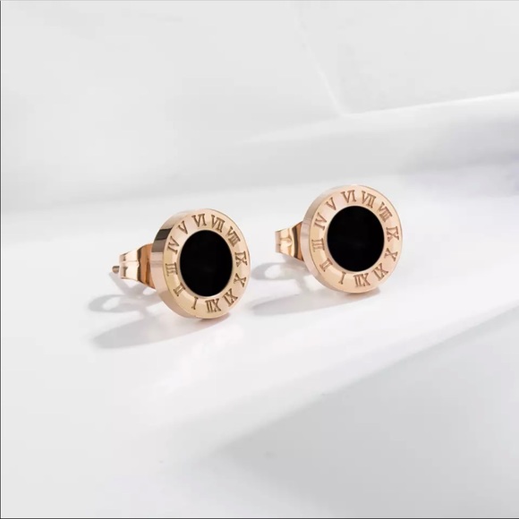 🆕 Roman Numeral Studs - Picture 2 of 2